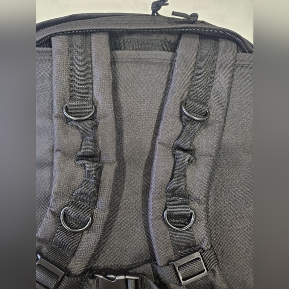 Sandpiper of California Black Military Mens Hiking Bugout Bag NEW - Picture 10 of 16